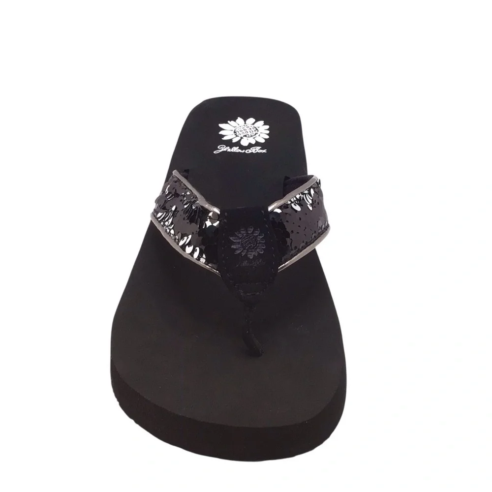 Sold! Yellow Box Women’s Korrie Black Sequin Sparkle Flip Flop Sandal 7.5 or 8 - Picture 2 of 8